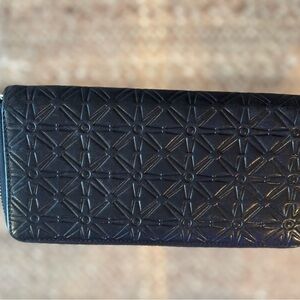 Comme Des Garçons Black Embossed Zip Wallet
